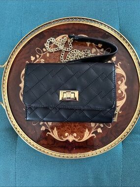 Quilted Black Crossbody Chain Bag